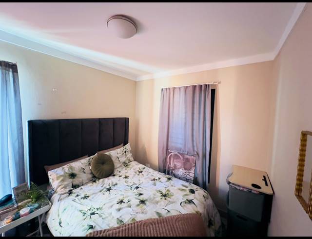 2 BEDROOM APARTMENT FOR SALE IN SONHEUWEL